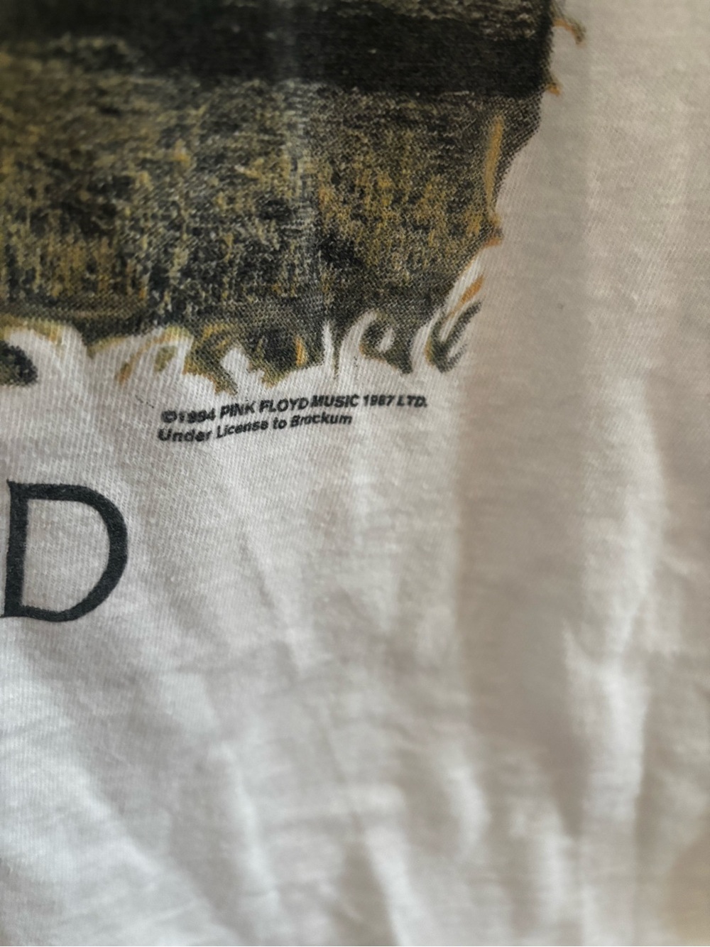 Pink Floyd White Graphic Tee with Blue and Gold Artwork - Picture 5 of 11